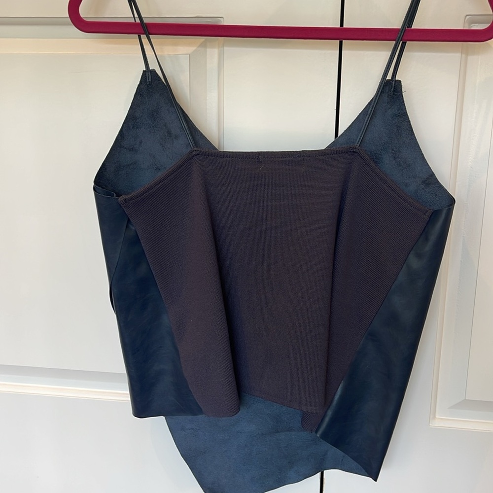 Unique top! - Picture 3 of 5